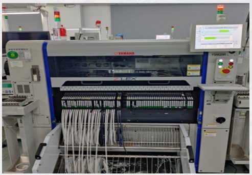 YAMAHA YSM20R pick-and-place machine on Hongrong's SMT line